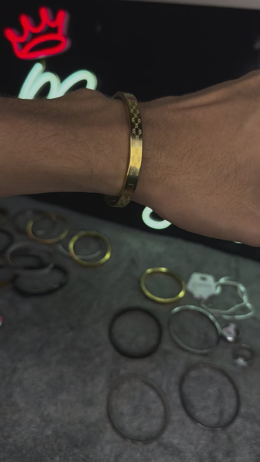 PREMIUM GUCCI BRANDED STAINLESS STEEL BRACELET GOLD –