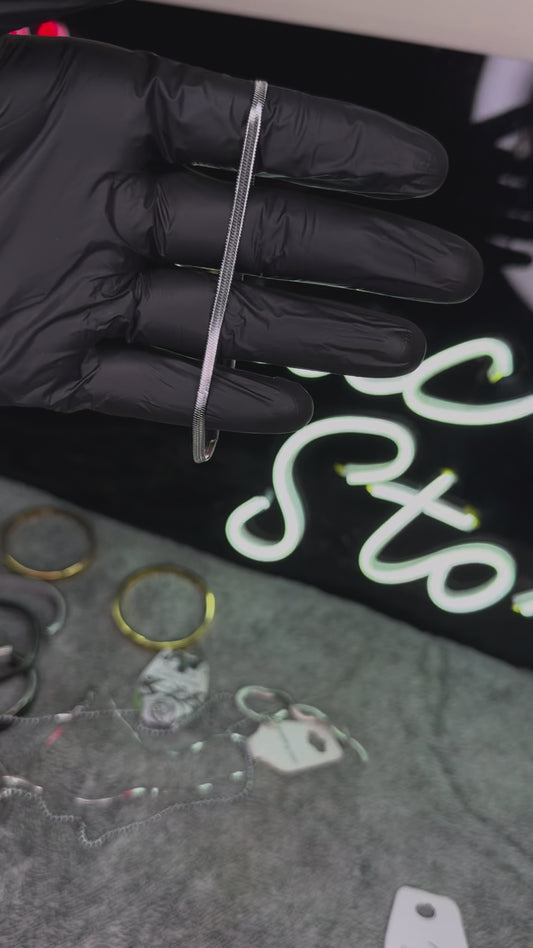 PREMIUM FLAT SNAKE HAND BRACELET BRANDED STAINLESS STEEL SLIVER –