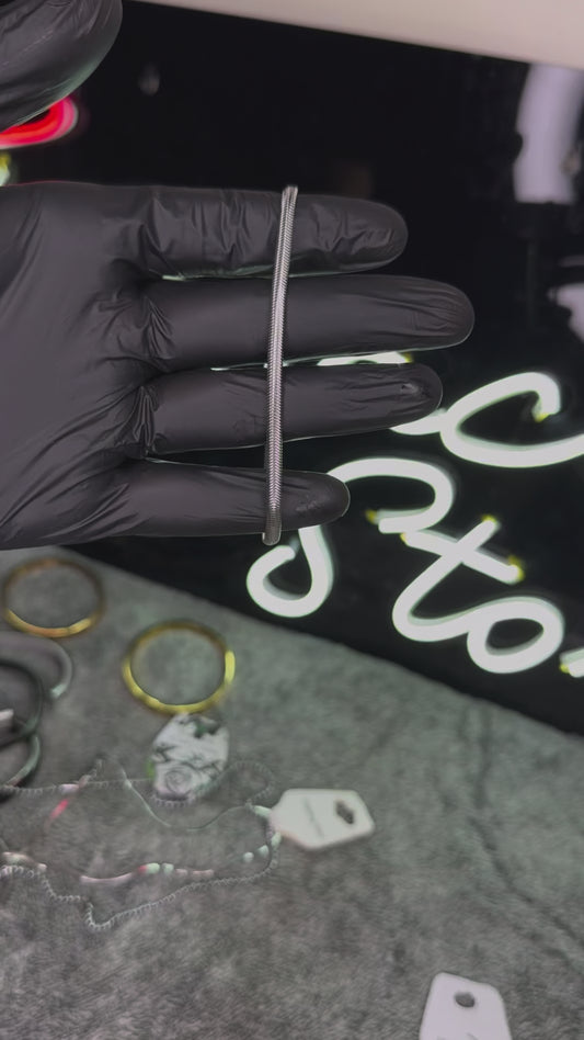 PREMIUM SNAKE HAND BRACELET BRANDED STAINLESS STEEL SLIVER –