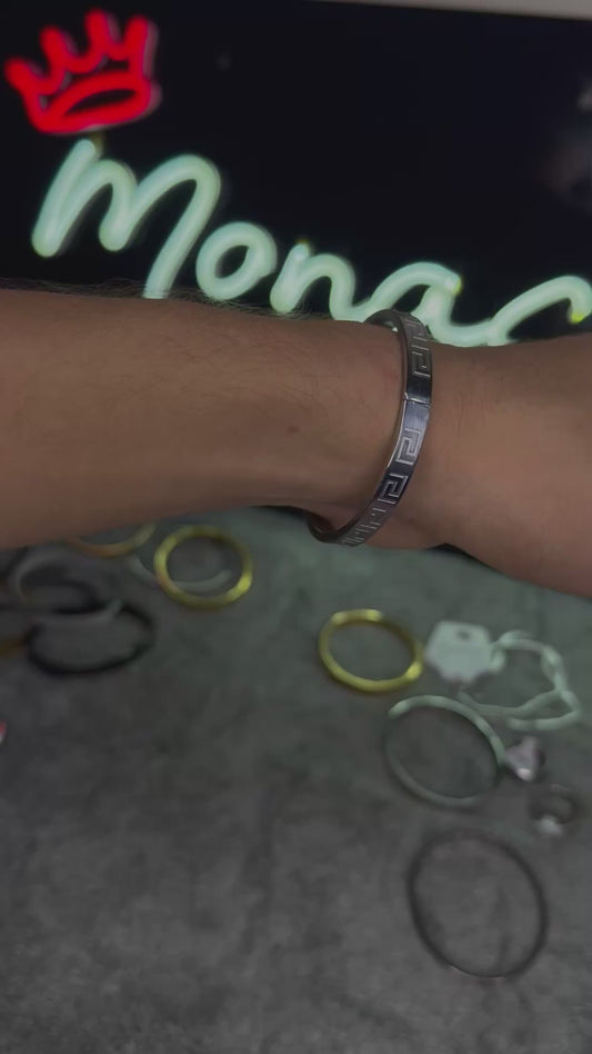 PREMIUM FENDI BRANDED STAINLESS STEEL BRACELET SLIVER –